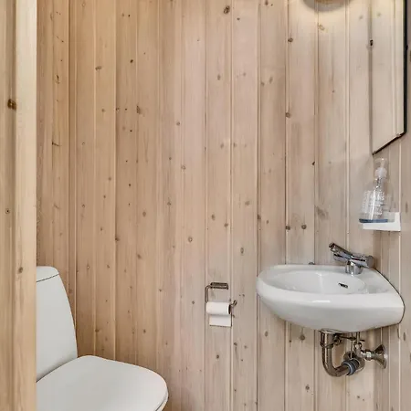 Gorgeous In With Sauna Feriehus Tranekær